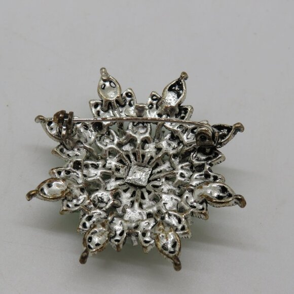 Vintage Green Frosted Rhinestone Starburst 1.5" Brooch Clear Center Silver Tone - Picture 8 of 10
